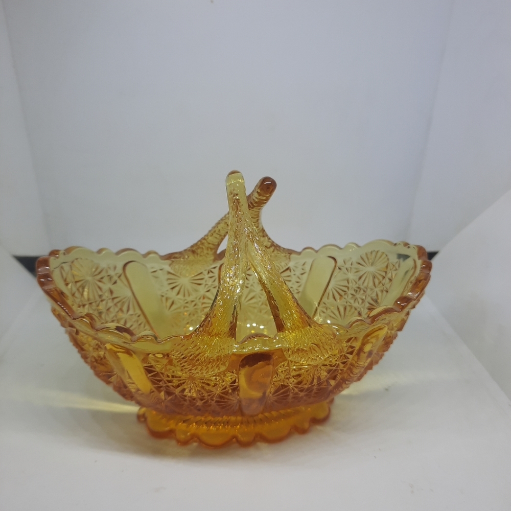 FENTON Vintage Amber Glass Basket with Handle Unmarked